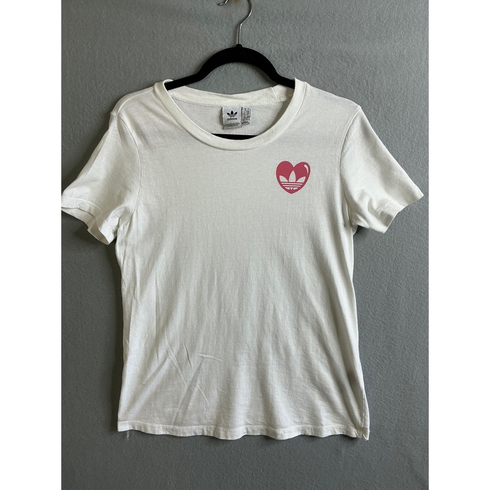 Adidas T-Shirt Women's Small Heart Trefoil Logo Graphic T-Shirt Short Sleeve‎